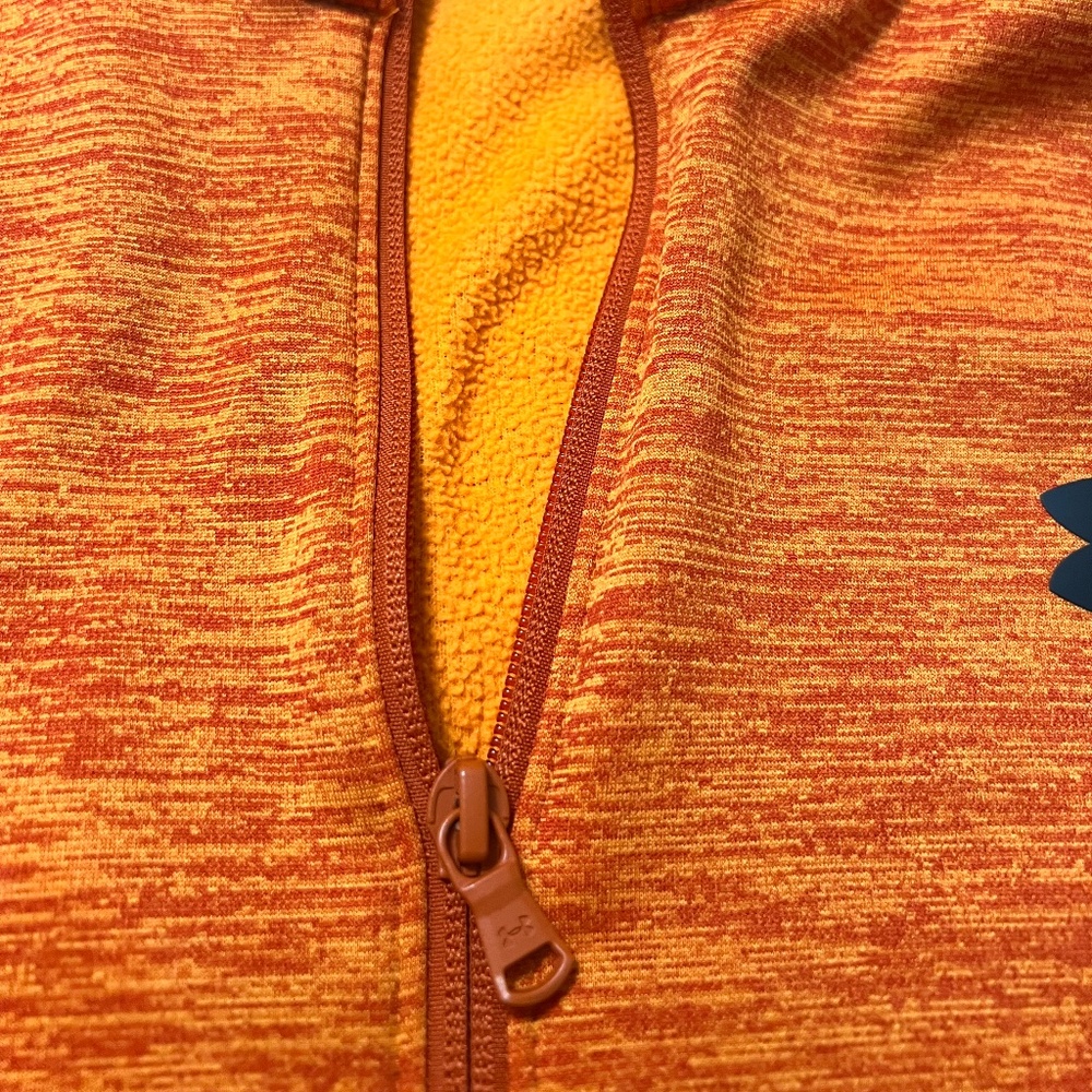 USED - Under Armour UA Tech 2.0 Half-Zip Pullover - Picture 8 of 10